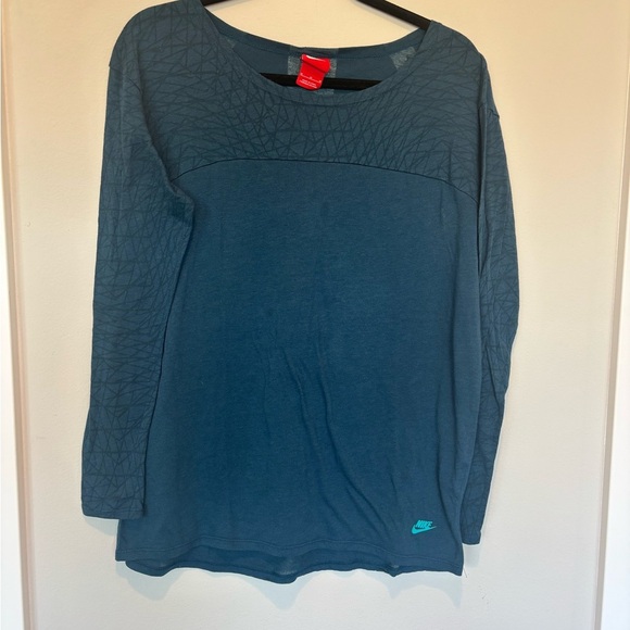 Nike Women's Blue Long Sleeve Top Medium - Picture 1 of 6
